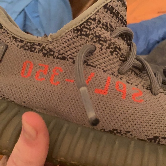 Yeezy Boost 350 V2 Beluga 2.0 - Picture 4 of 8